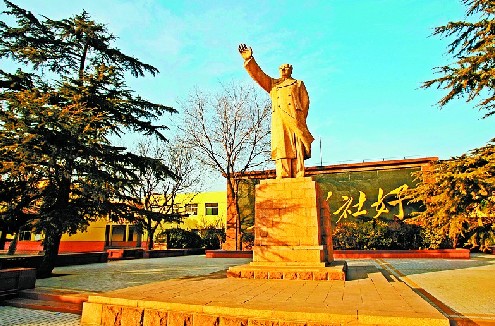 毛澤東與濟南:踏尋當年足跡 濟南毛澤東塑像尋蹤